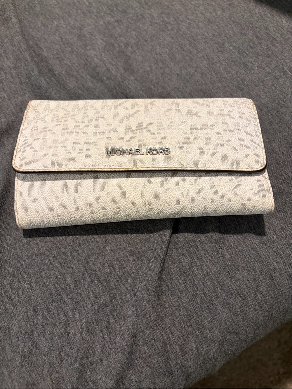Michael Kors Light Beige/White MK Logo Continental Wallet